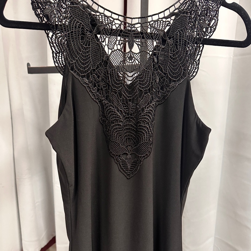 NEW Black Sleeveless Lace Top